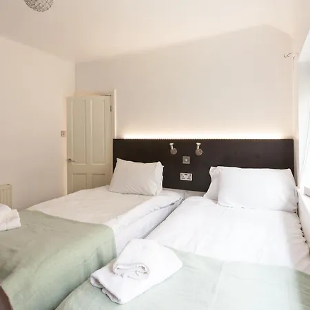 Cosy 3 Bedroom House In Quiet Residential Area Manchester Exterior foto