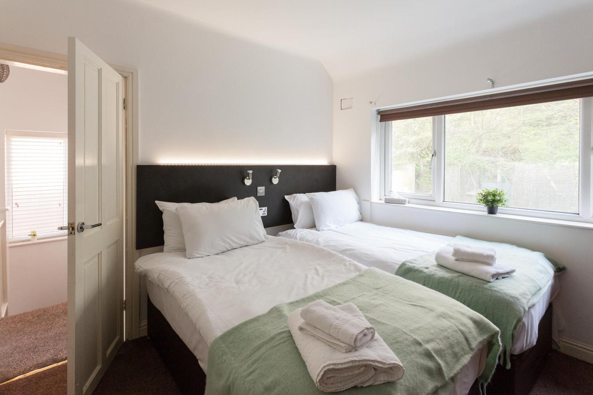 Apartment Cosy 3 Bedroom House In Quiet Residential Area *