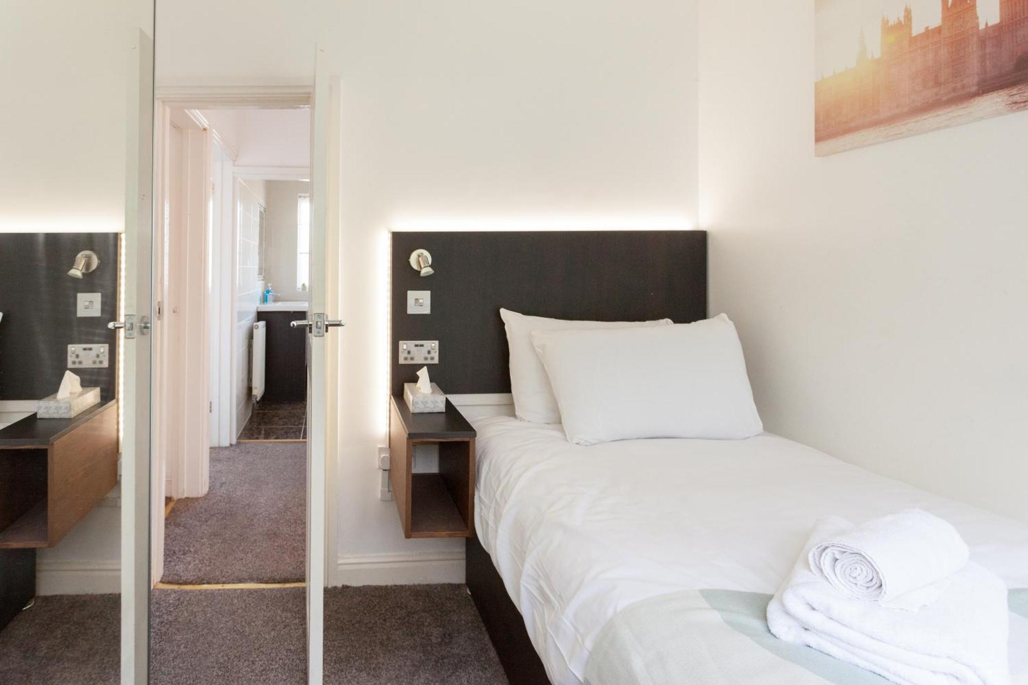 Apartment Cosy 3 Bedroom House In Quiet Residential Area Manchester